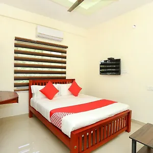 Hotel Oyo 37302 White Cort